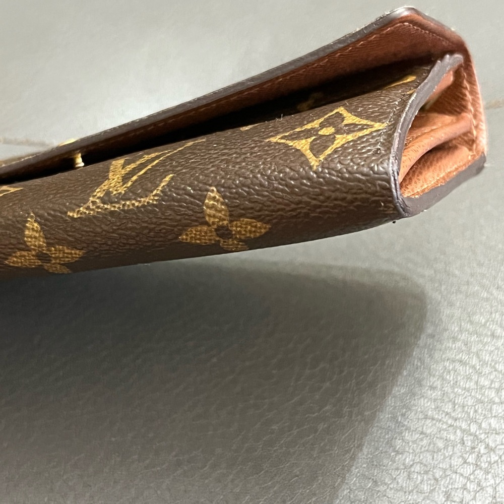 ‼️sold‼️Louis Vuitton Sarah Wallet - Picture 10 of 16